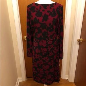*BRAND NEW* Dress with floral pattern - Size XL